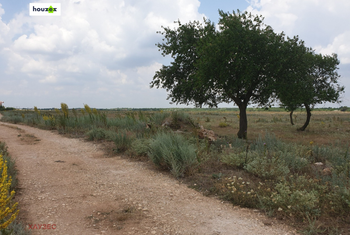 Land plot in Bozhurets - Image 3