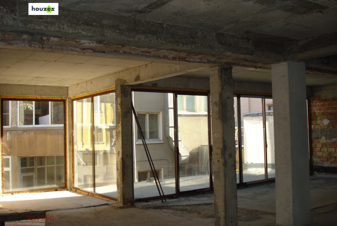 Търговски имот 396 кв.м за продажба в Пловдив Център | Панорамна гледка
