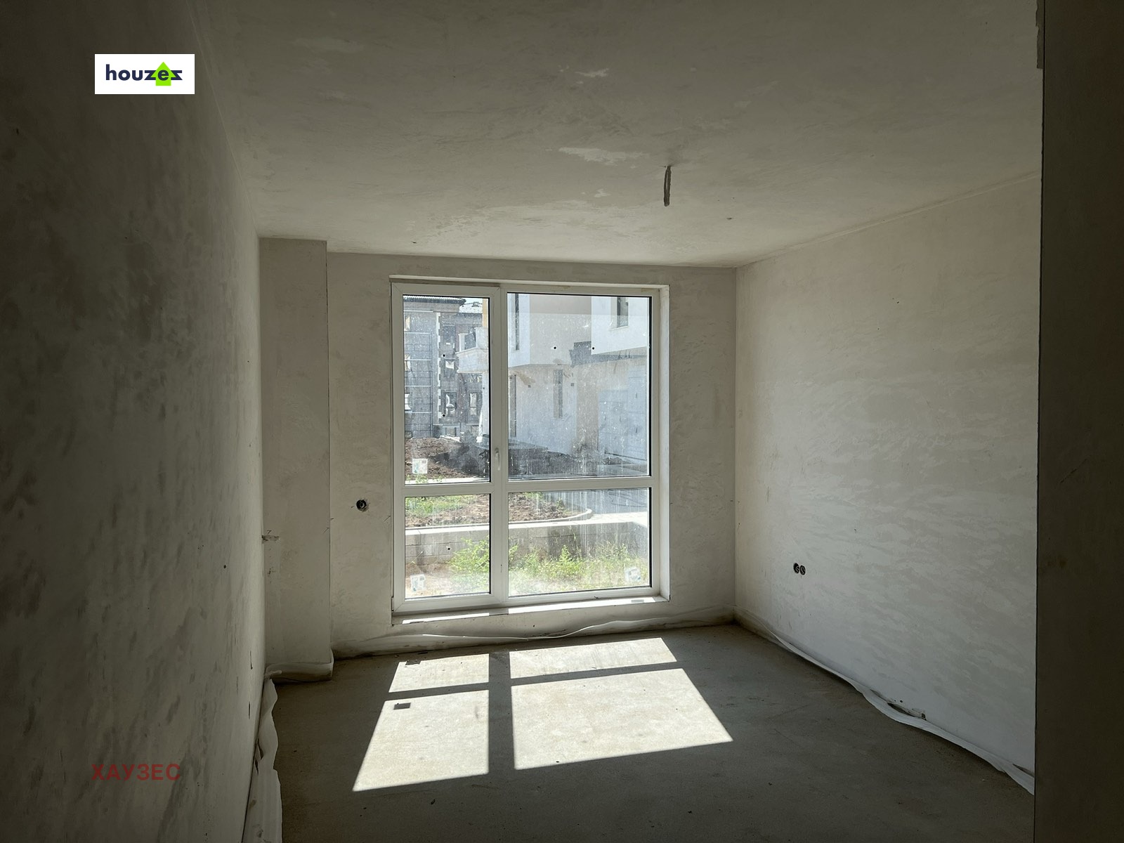 Тристаен апартамент 103 кв.м. за продажба в Малинова долина | Собствен двор