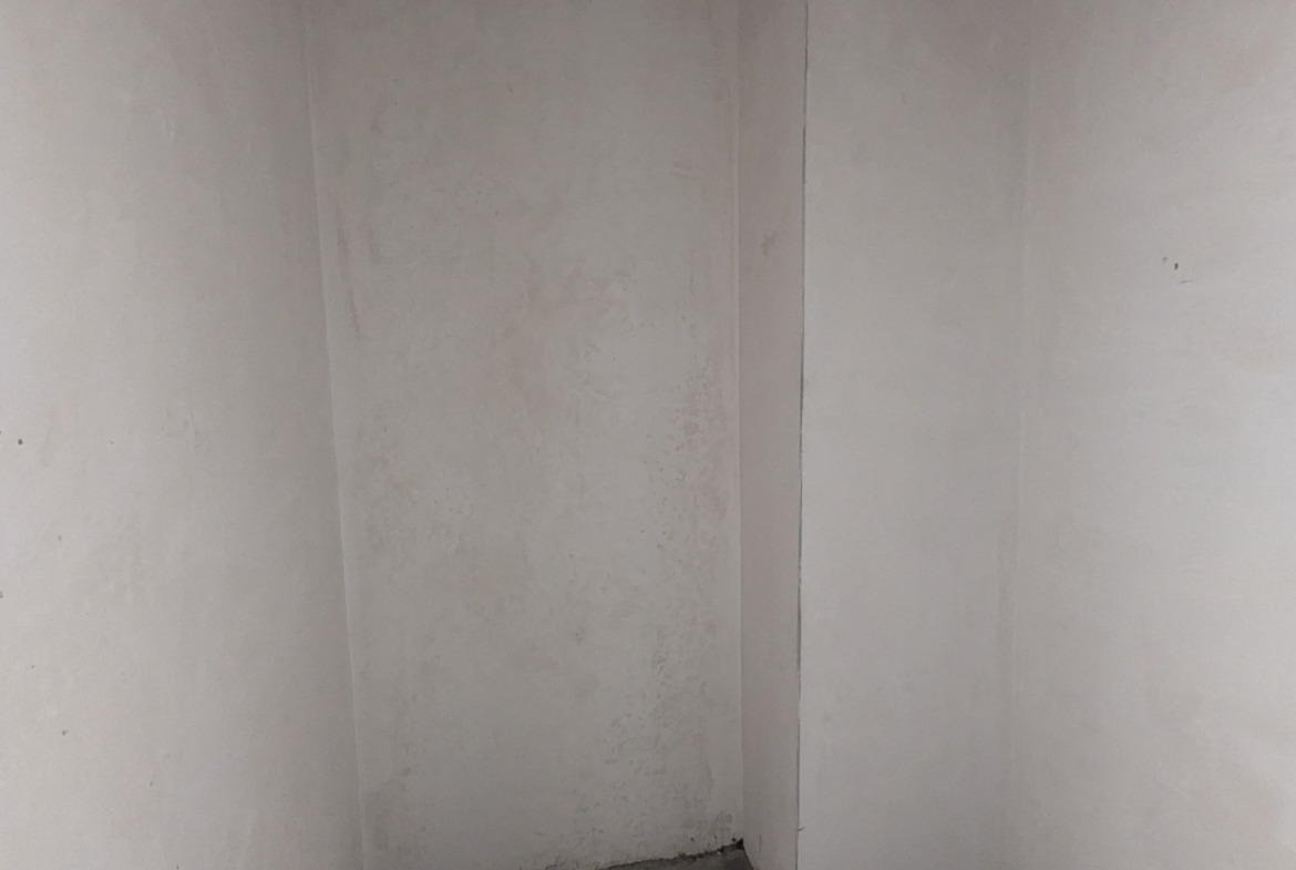 Apartment in Manastirski livadi, Sofia - Image 11