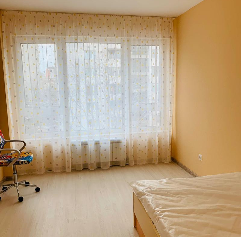 tristaen-apartament-120-kvm-pod-naem-sofiya-borovo-obzaveden-parkomyasto-10 Тристаен апартамент 120 кв.м. под Наем в София Борово | Обзаведен с Паркомясто