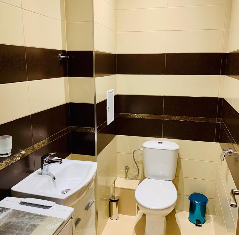 tristaen-apartament-120-kvm-pod-naem-sofiya-borovo-obzaveden-parkomyasto-14 Тристаен апартамент 120 кв.м. под Наем в София Борово | Обзаведен с Паркомясто