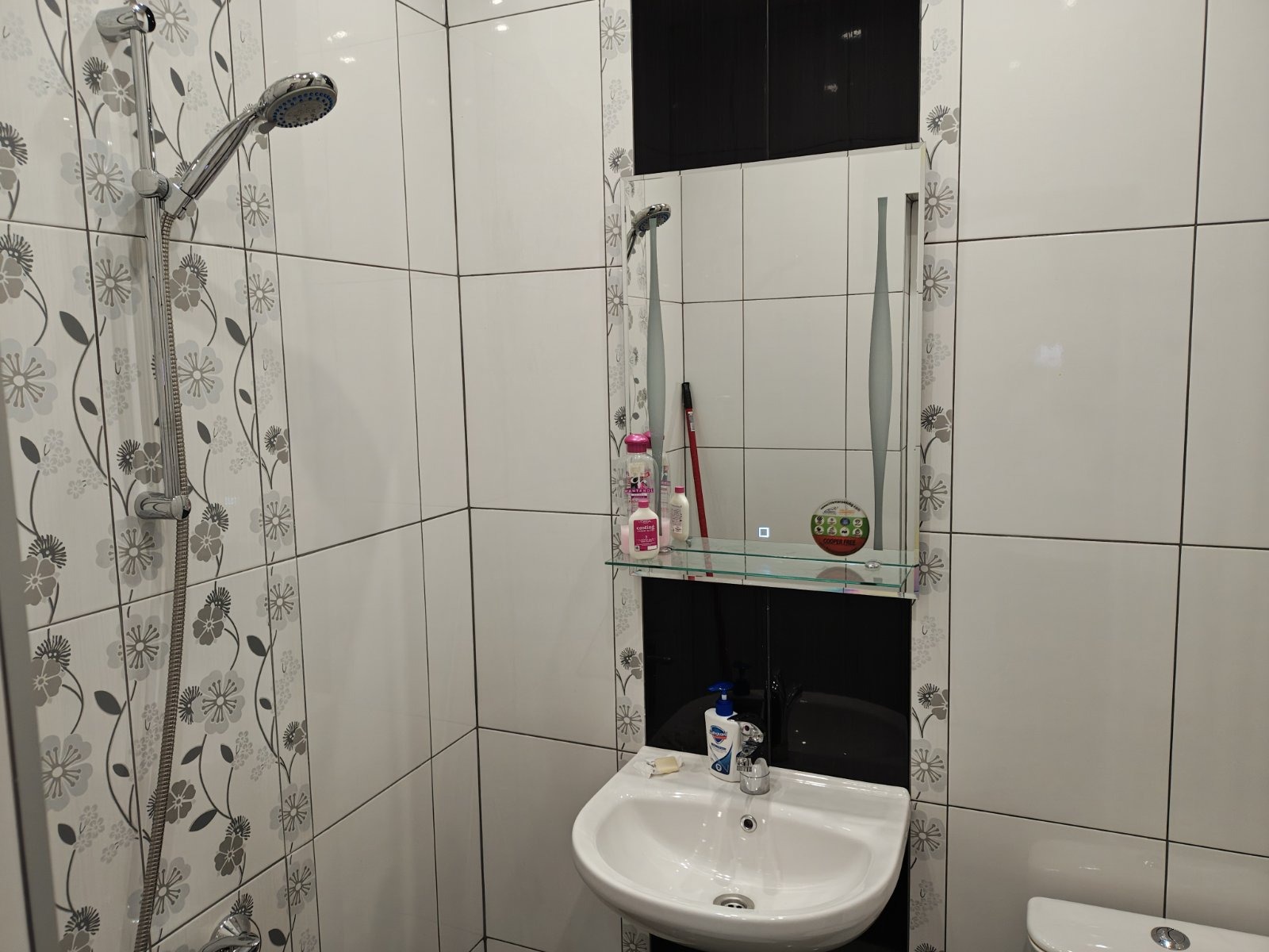 Apartment in Oborishte, Sofia - Image 30