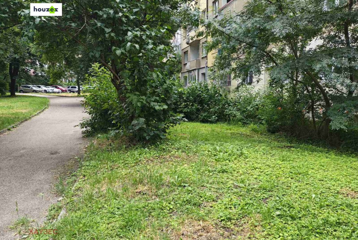 Apartment in Oborishte, Sofia - Image 14