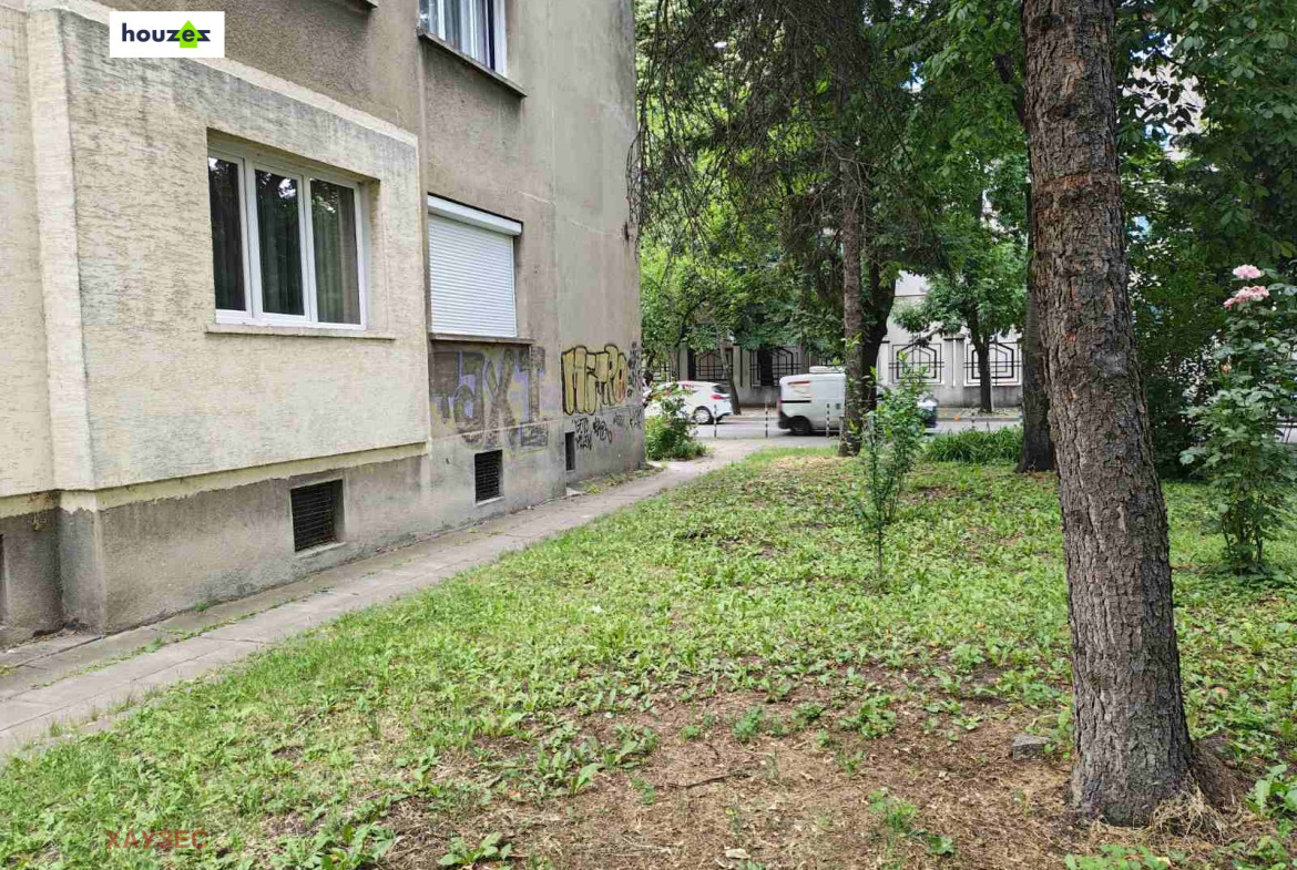 Apartment in Oborishte, Sofia - Image 2