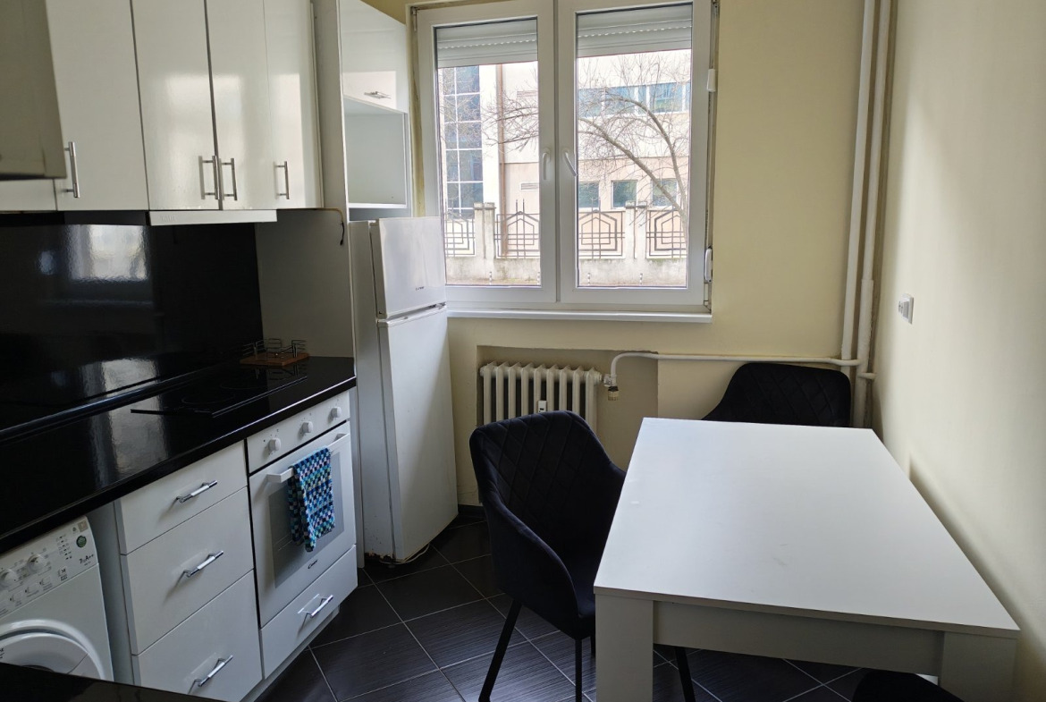 Apartment in Oborishte, Sofia - Image 3