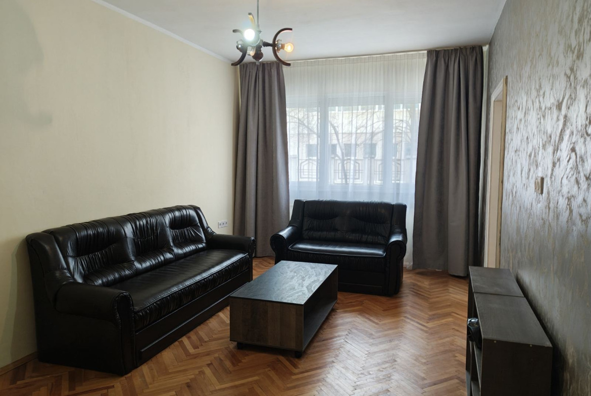 Apartment in Oborishte, Sofia - Image 7