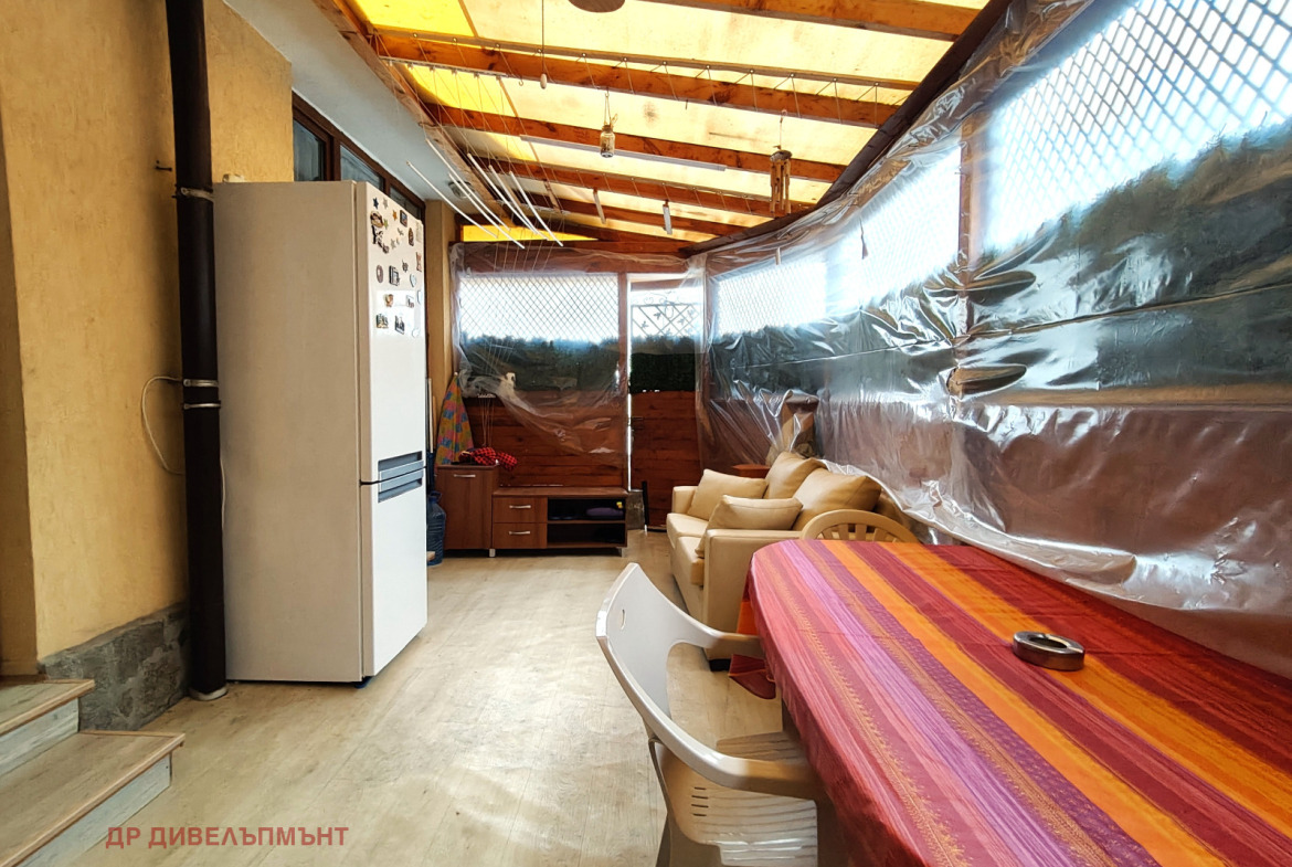 tristaen-apartament-82-kvm-pod-naem-ravda-palm-marina-12 Тристаен апартамент 82 кв.м под наем в Равда | Басейн и веранда