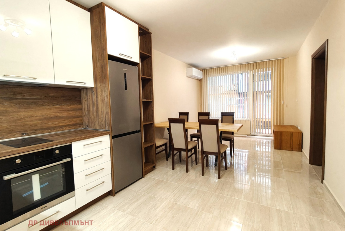 Apartment in Bulgaria 42, Pomorie - Image 2