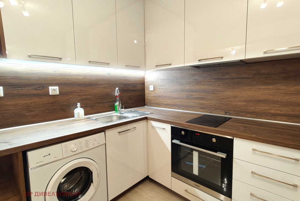 Apartment in Bulgaria 42, Pomorie - Image 4