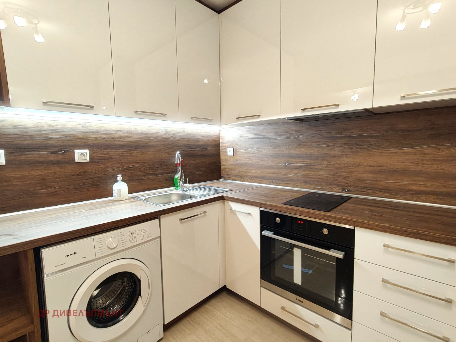 Apartment in Bulgaria 42, Pomorie - Image 19