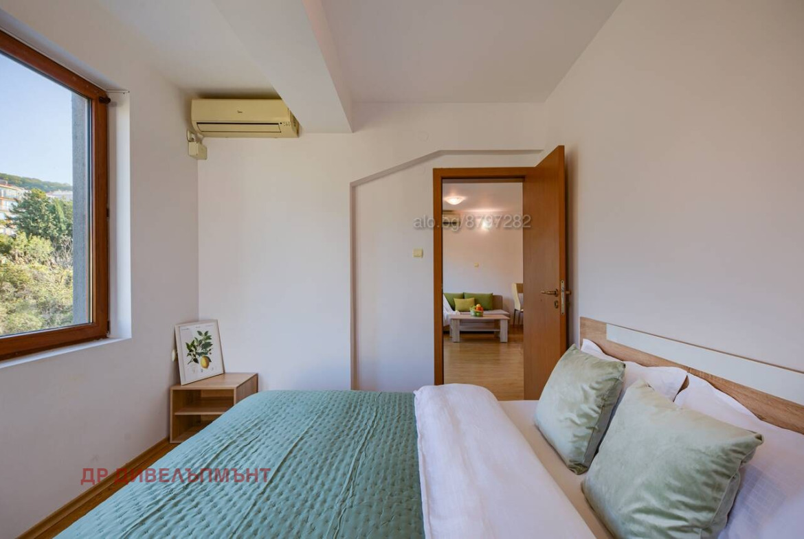 Apartment in Kompleks Yug, Sveti Vlas - Image 10