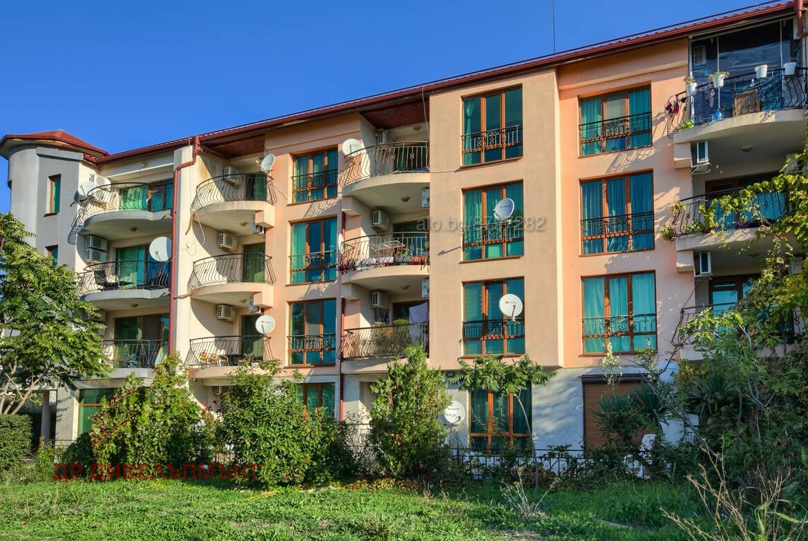 Apartment in Kompleks Yug, Sveti Vlas - Image 14