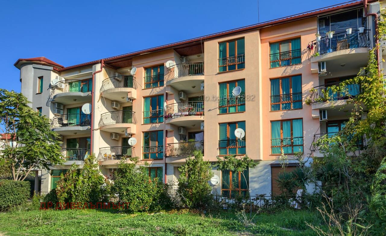 Apartment in Kompleks Yug, Sveti Vlas - Image 30