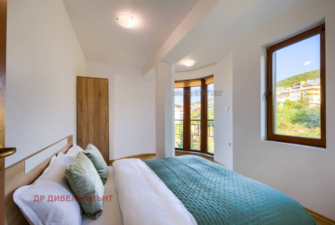 Apartment in Kompleks Yug, Sveti Vlas - Image 9