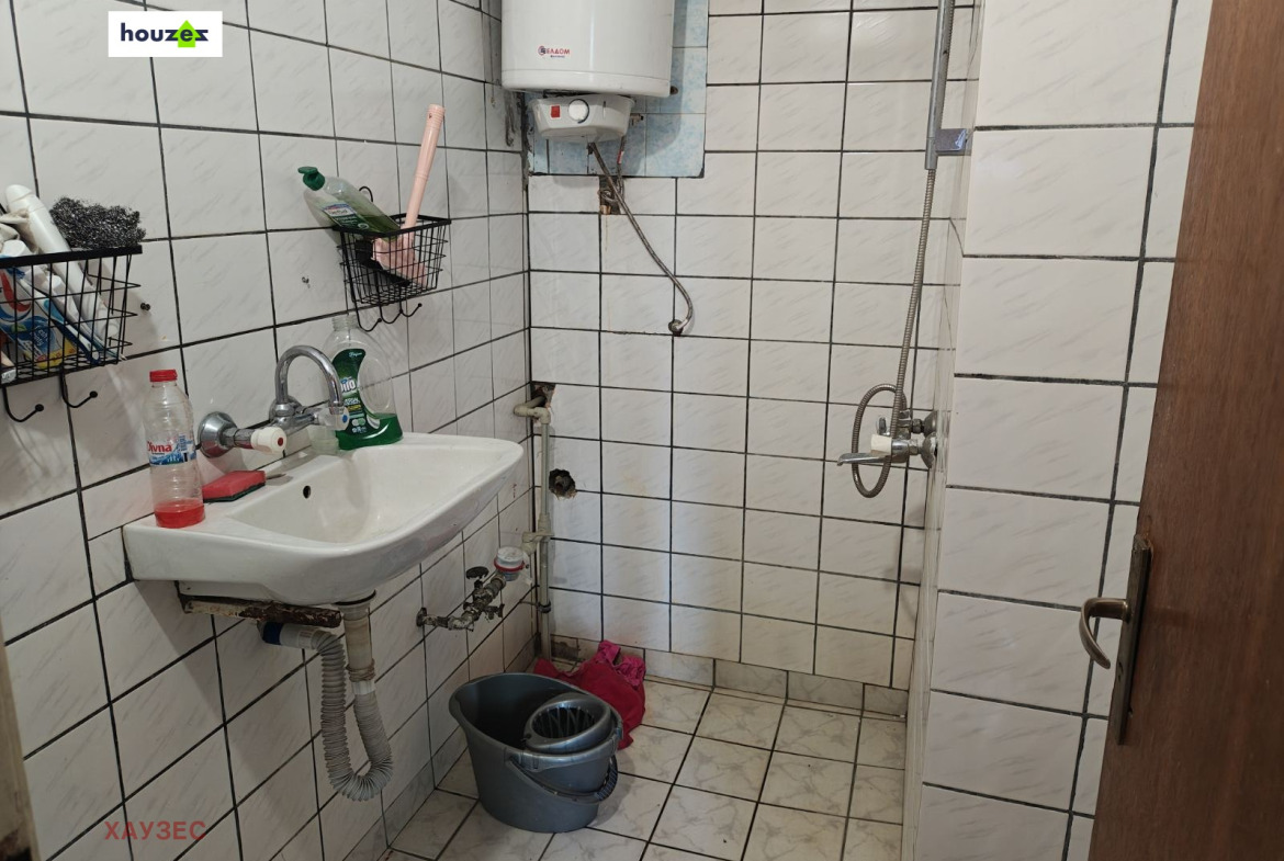Apartment in Suhata Reka, Sofia - Image 12