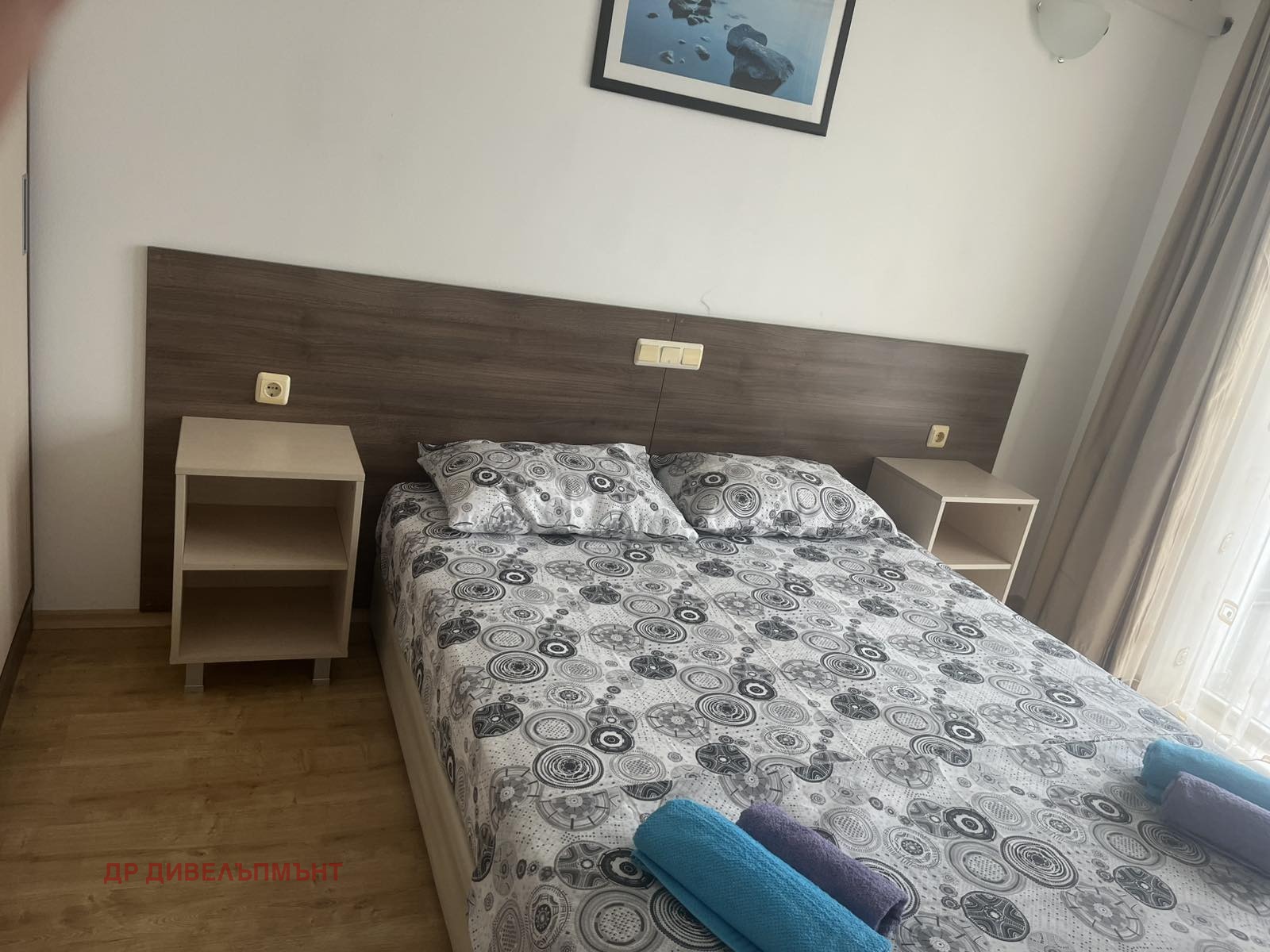dvustaen-apartament-71-sqm-pod-naem-nesebar-kristal-biych-9 Bathroom with white bathtub and ceramic tiles