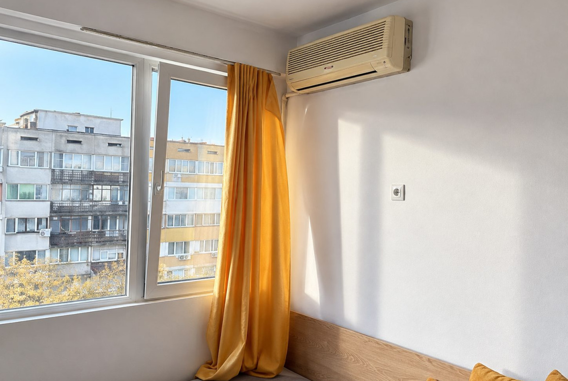 ednostaen-apartament-25-kvm-prodazhba-pavlovo-sofia-maze-6 Баня с две тоалетни и син разделител