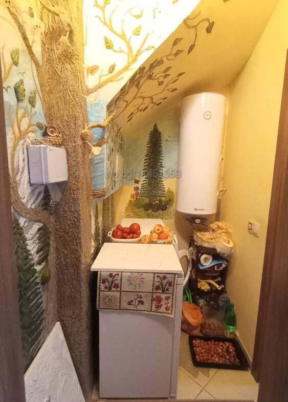 Чиста баня с душ кабина
