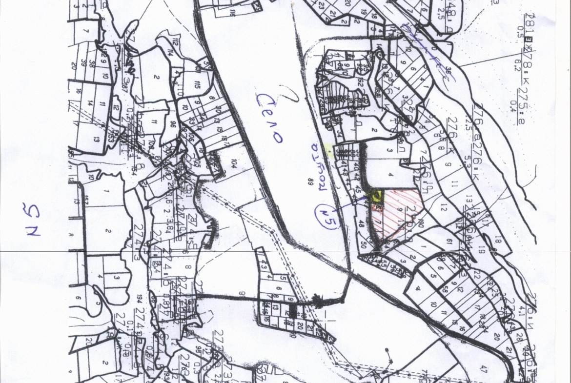 Cadastral plan of land parcels with handwritten annotations