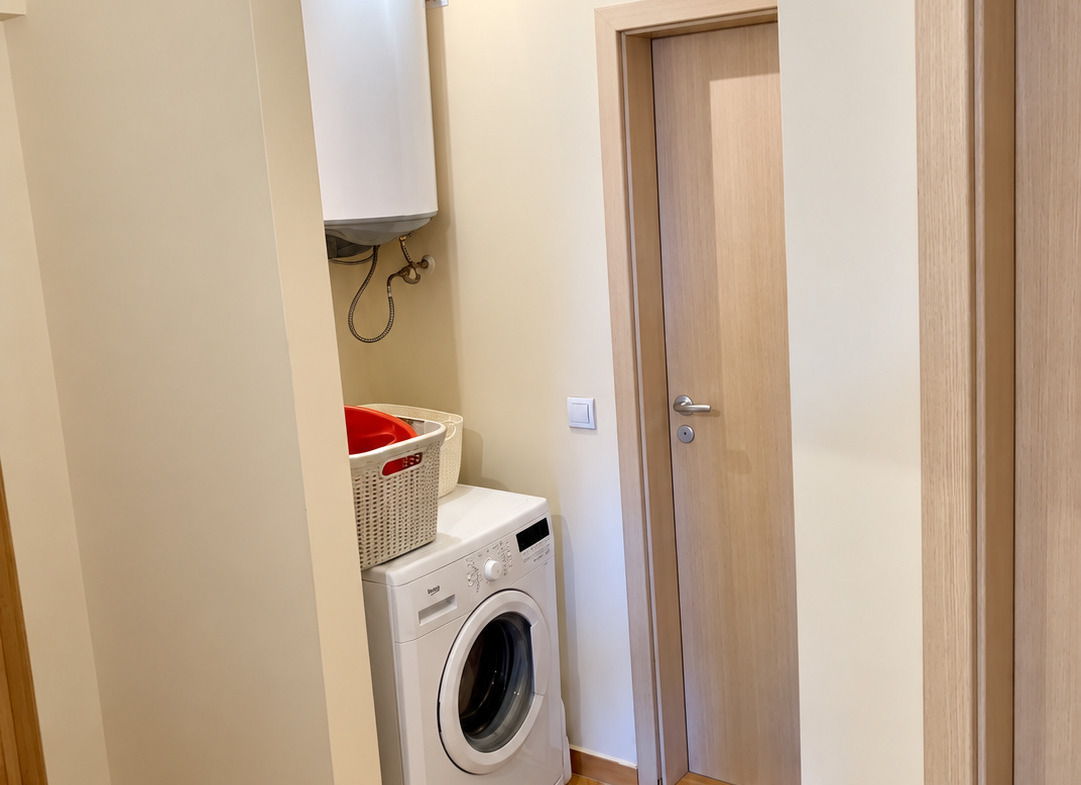 tristaen-apartament-108-kvm-pod-naem-manastirski-livadi-sofiya-napalno-obzaveden-10 Тристаен апартамент 108 кв.м под наем в Манастирски ливади | Напълно обзаведен
