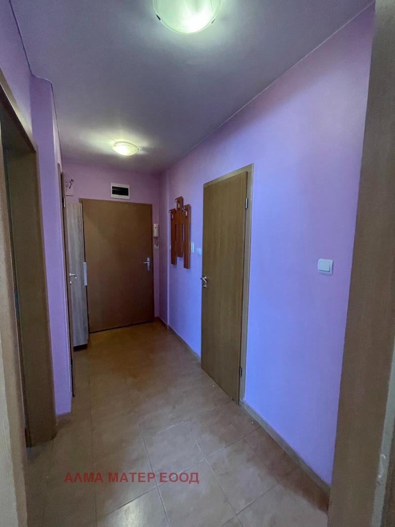 Тристаен апартамент 116 кв.м под наем в Манастирски ливади | 10-и етаж, гледка Витоша