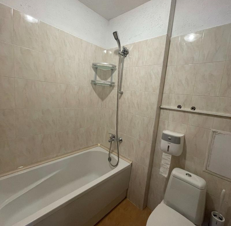 Тристаен апартамент 116 кв.м под наем в Манастирски ливади | 10-и етаж, гледка Витоша